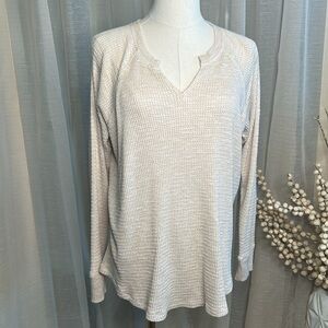 American Eagle Cream Notch Oversized Long sleeve Sz M
